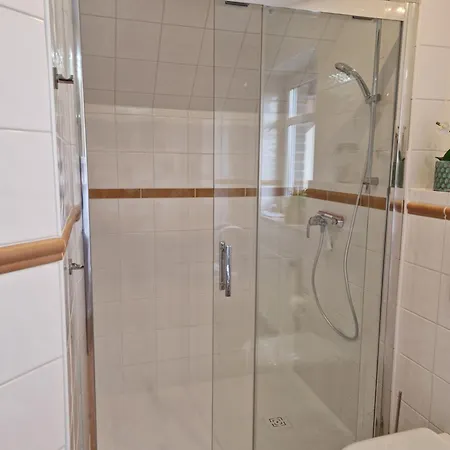 Wunderschoene Landhauswohnung In Διαμέρισμα