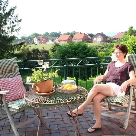 Wunderschoene Landhauswohnung In * Ринтельн
