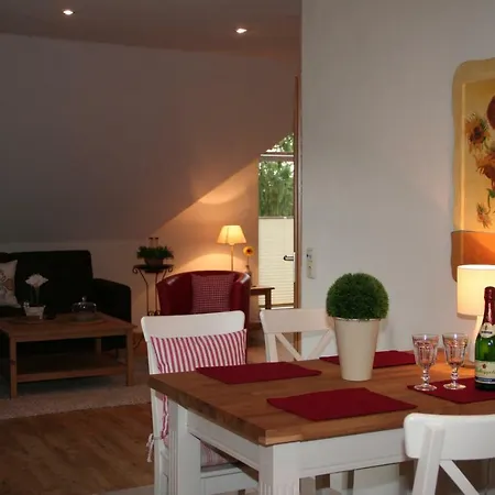 Wunderschoene Landhauswohnung In 林特尔恩